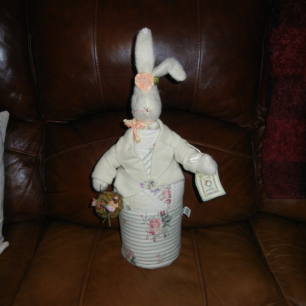 BUNNIES BY THE BAY 1995  Bonnie Penny L. EDITION
